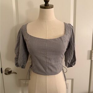 Abercrombie & Fitch Black and White Gingham Crop Top